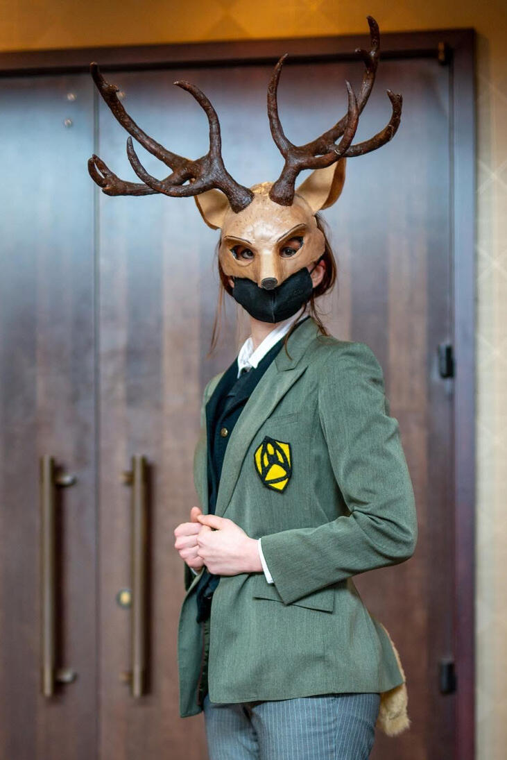 Louis the Red Deer mask, badge, and tail (Beastars)
